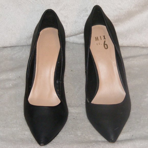 Mix No.6 Pointed Black Heels - Picture 5 of 7